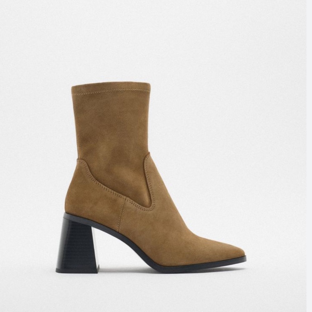 Zara NWT suede book heel bootie 2103/010